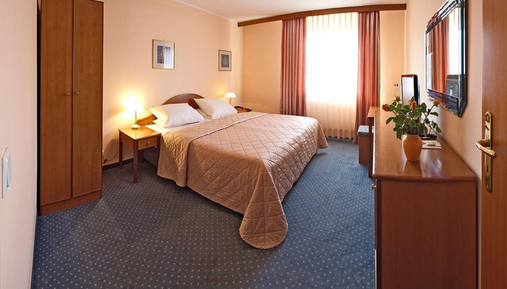 דיסלדורף Hotel Rubin חדר תמונה